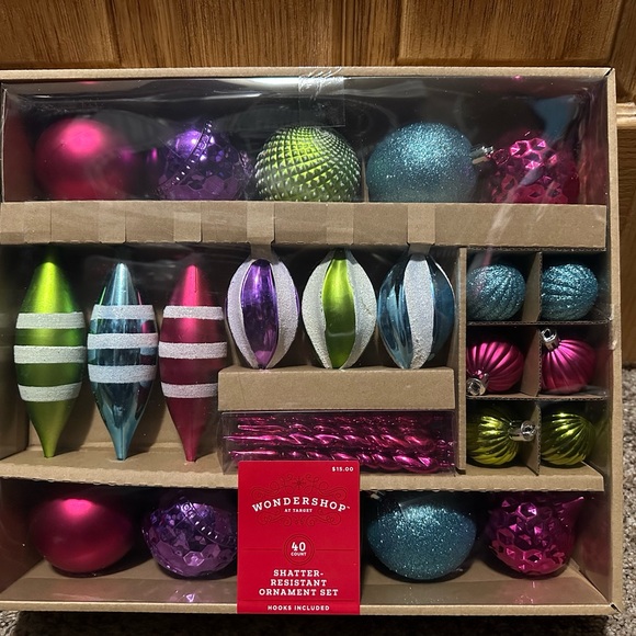 Holiday Brand New In Box Target 4ct Christmas